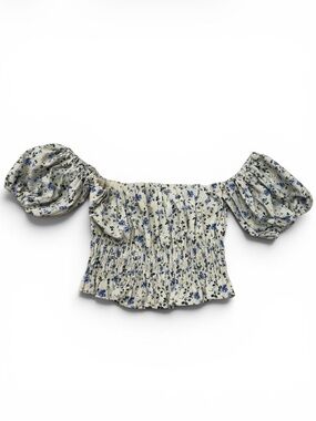 Abercrombie & Fitch • Smocked Off-Shoulder Floral Crop Top NWT